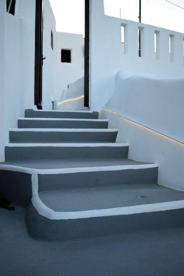 Aegean Mist Luxury Suites Megalochori  Exterior photo